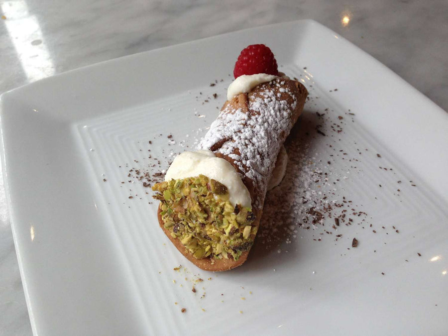 Cannoli Dessert